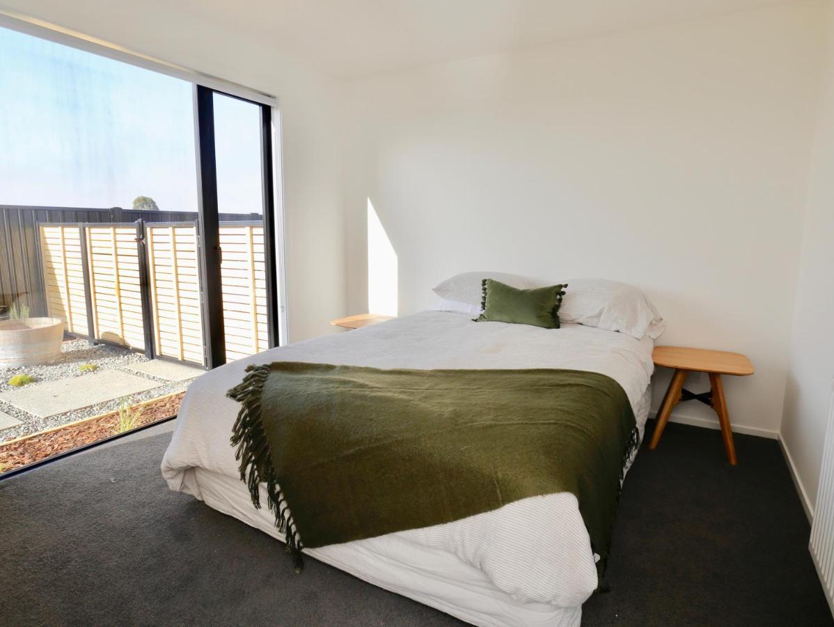 Lake House - Te Anau Holiday Home 외부 사진