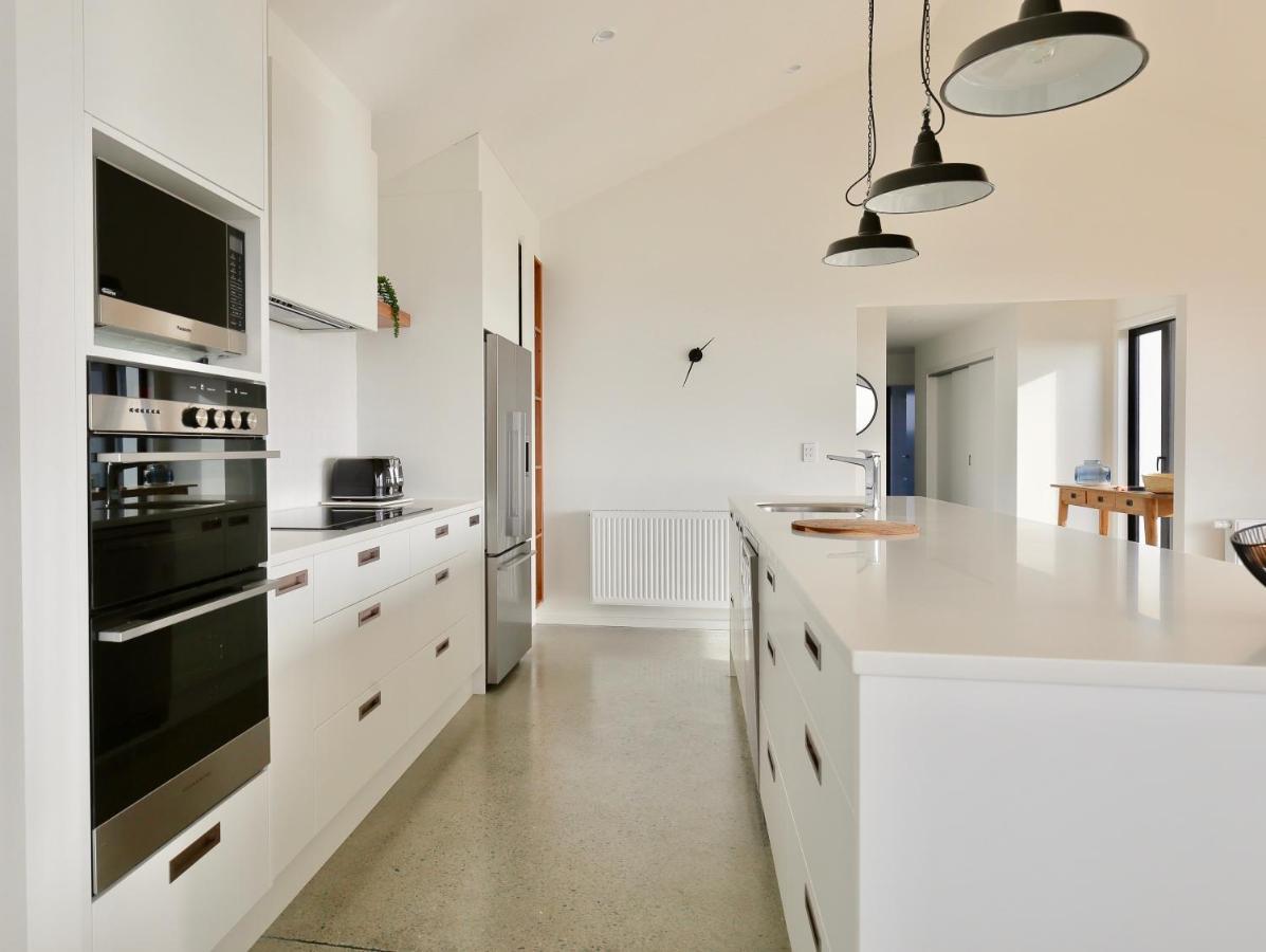 Lake House - Te Anau Holiday Home 외부 사진