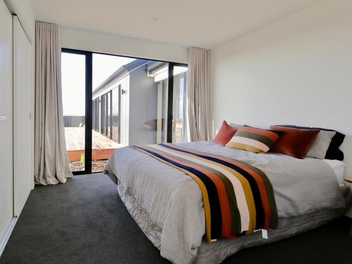 Lake House - Te Anau Holiday Home 외부 사진
