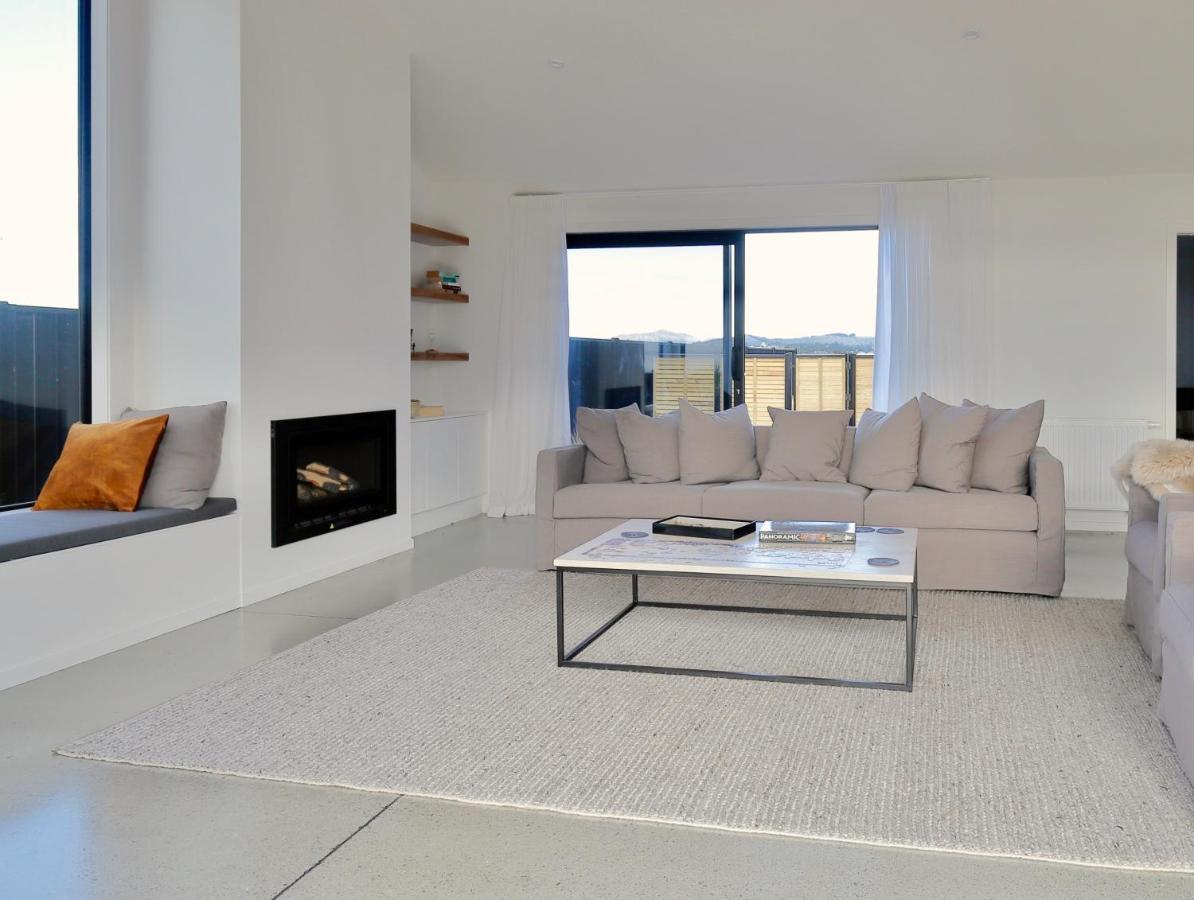 Lake House - Te Anau Holiday Home 외부 사진