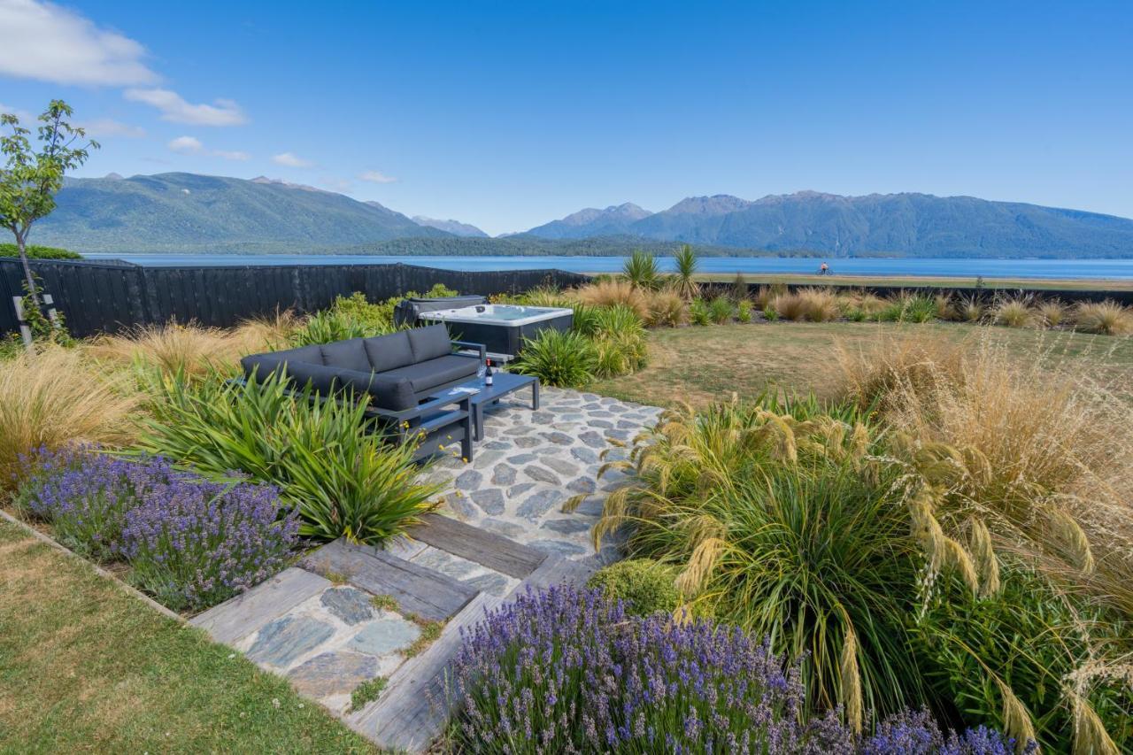 Lake House - Te Anau Holiday Home 외부 사진